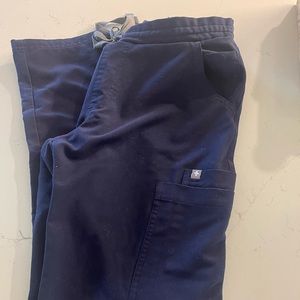 Figs yola skinny scrub pants